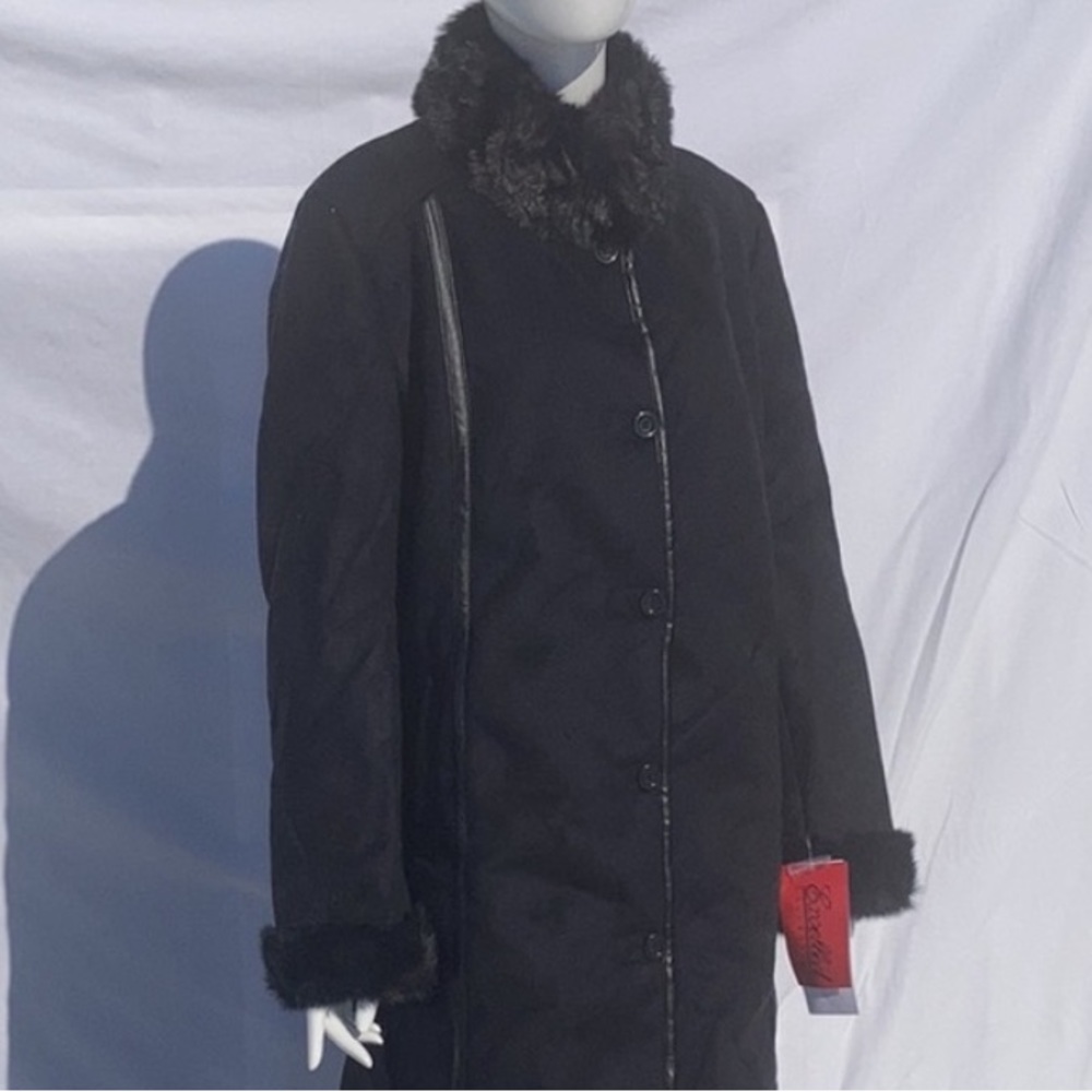 Excelled fur lined trench super warm!
